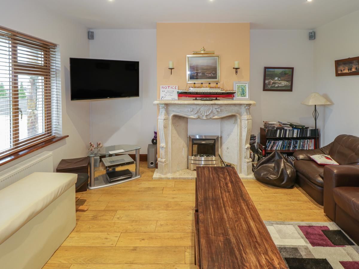 Дома для отпуска A Country View Cottage, Turloughmore Mira-18