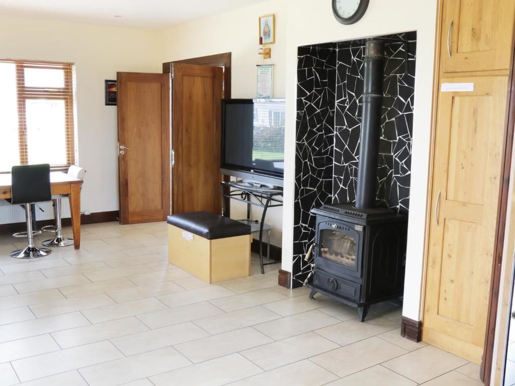 Дома для отпуска A Country View Cottage, Turloughmore Mira-31