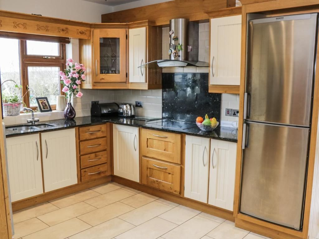 Дома для отпуска A Country View Cottage, Turloughmore Mira-52