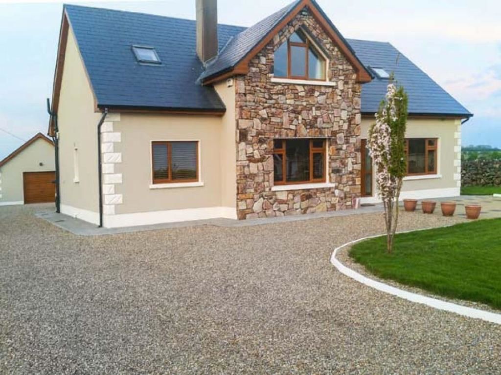 Дома для отпуска A Country View Cottage, Turloughmore Mira-57
