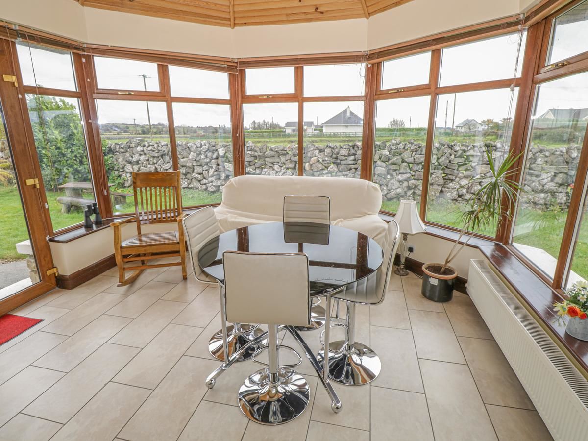Дома для отпуска A Country View Cottage, Turloughmore Mira-9