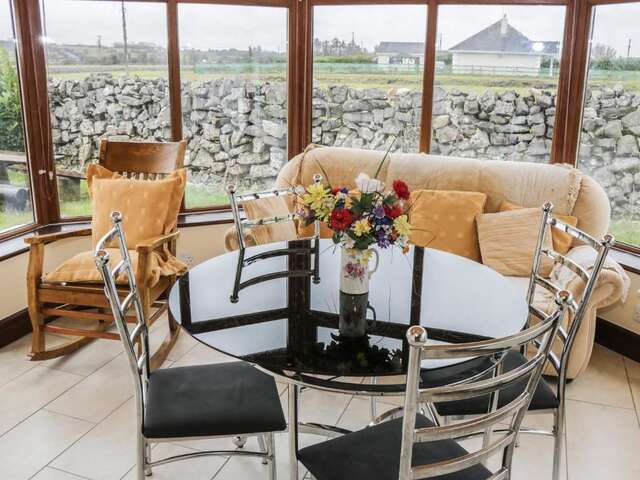 Дома для отпуска A Country View Cottage, Turloughmore Mira-49